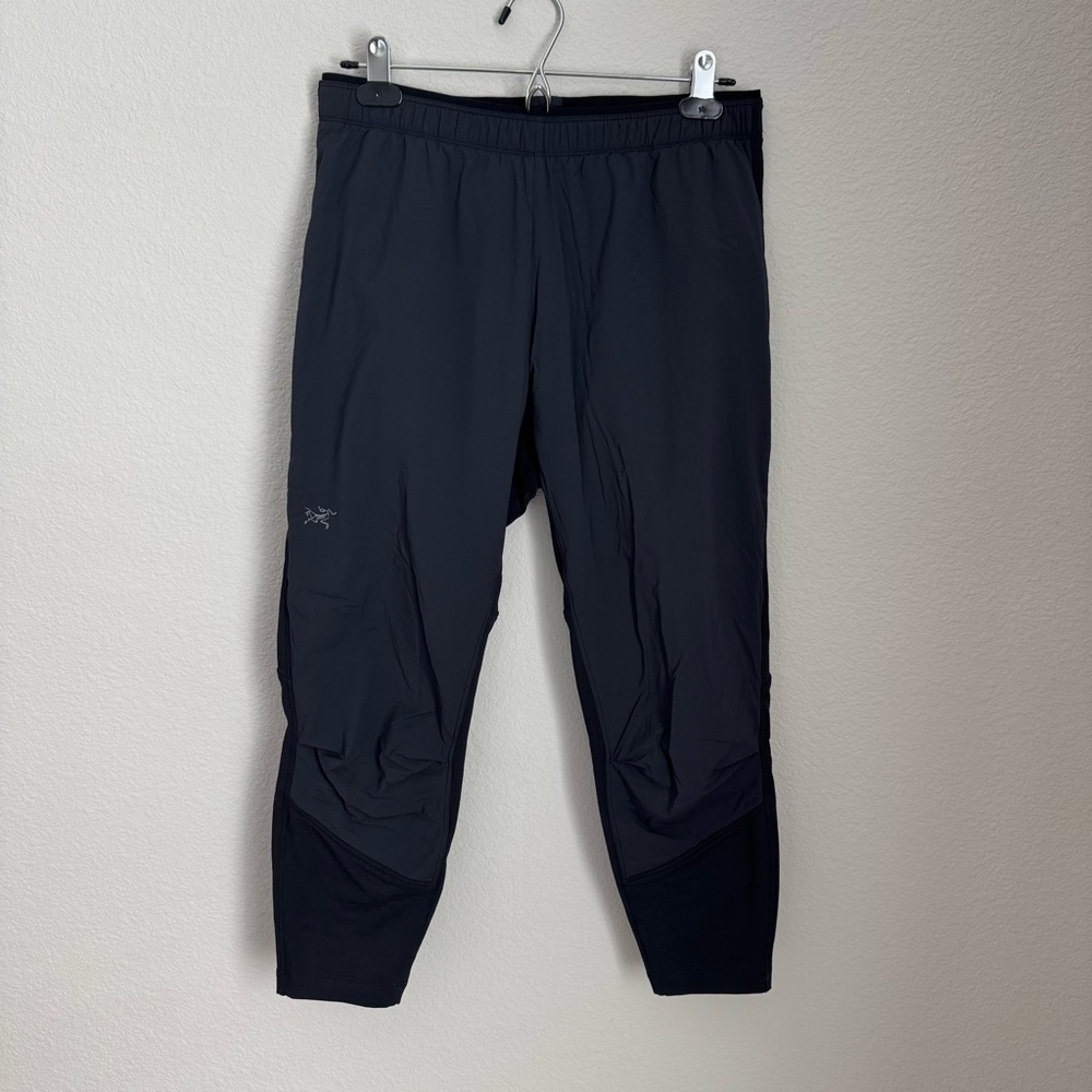 Arc'teryx Rho Insulated 3/4 length Black/Grey pants